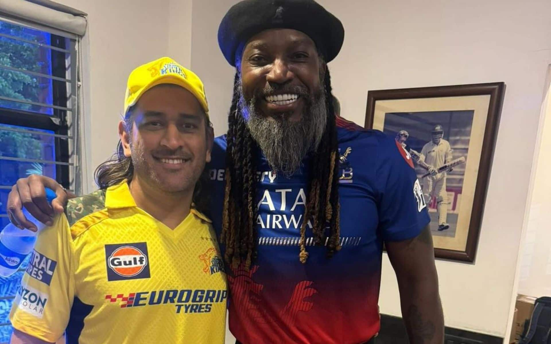 Chris Gayle clicks a picture with MS Dhoni post RCB vs CSK in IPL 2024 (IG)